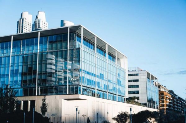 樓宇自控系統(tǒng)，大型建筑，智能化控制，節(jié)能管理，舒適性提升