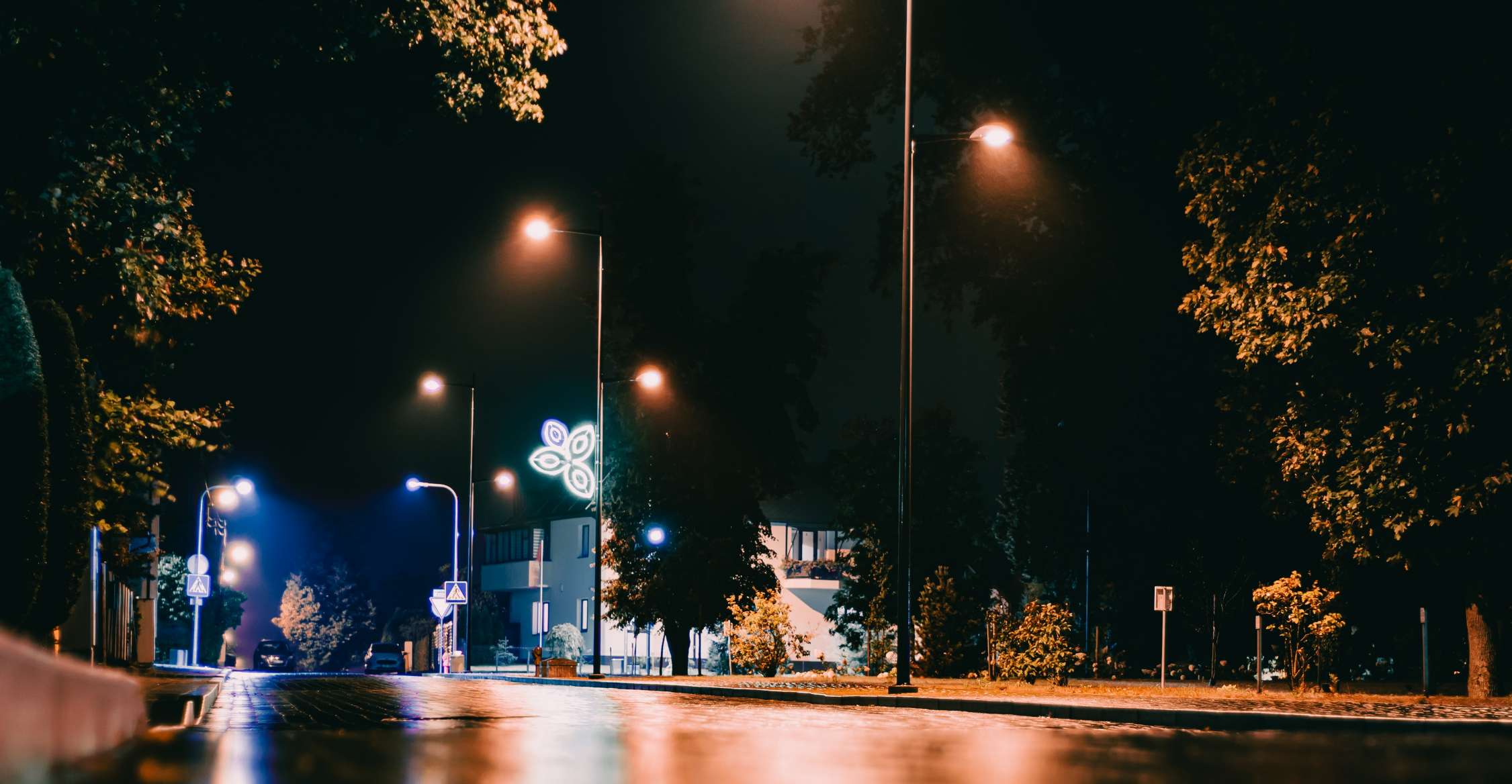 樓宇自控系統(tǒng)，弱電設(shè)備監(jiān)控，高效建筑管理，減少人工成本